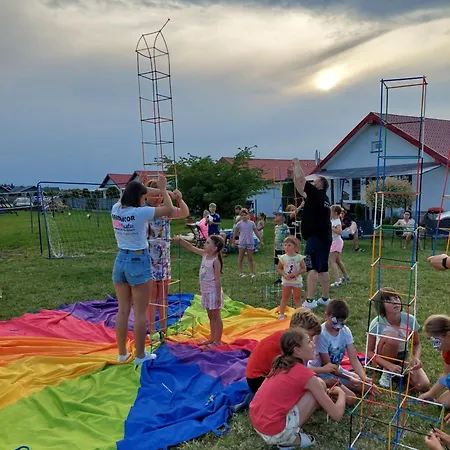Letniskowe Reda Lodge Rusinowo (Slawno)