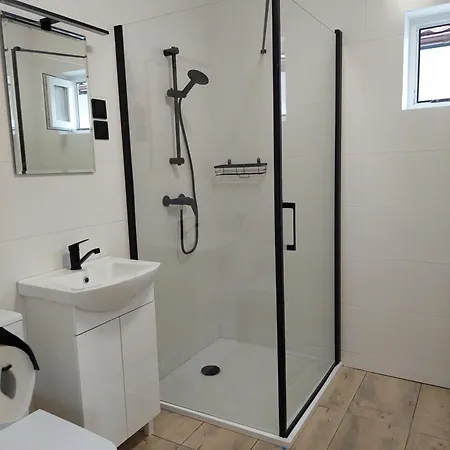 Letniskowe Reda Lodge Rusinowo (Slawno)